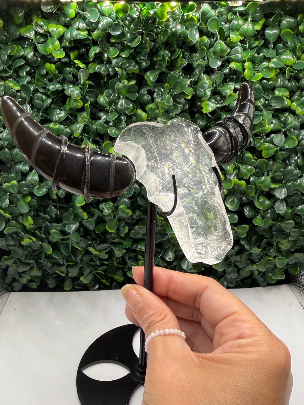 Stunning Hand-Carved Clear Quartz & Black Obsidian Bull Skull on Display Stand - Picture 3 of 7
